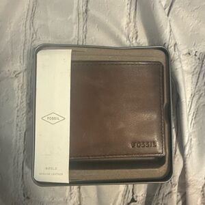 Fossil Lenhart Bifold Wallet New In tin